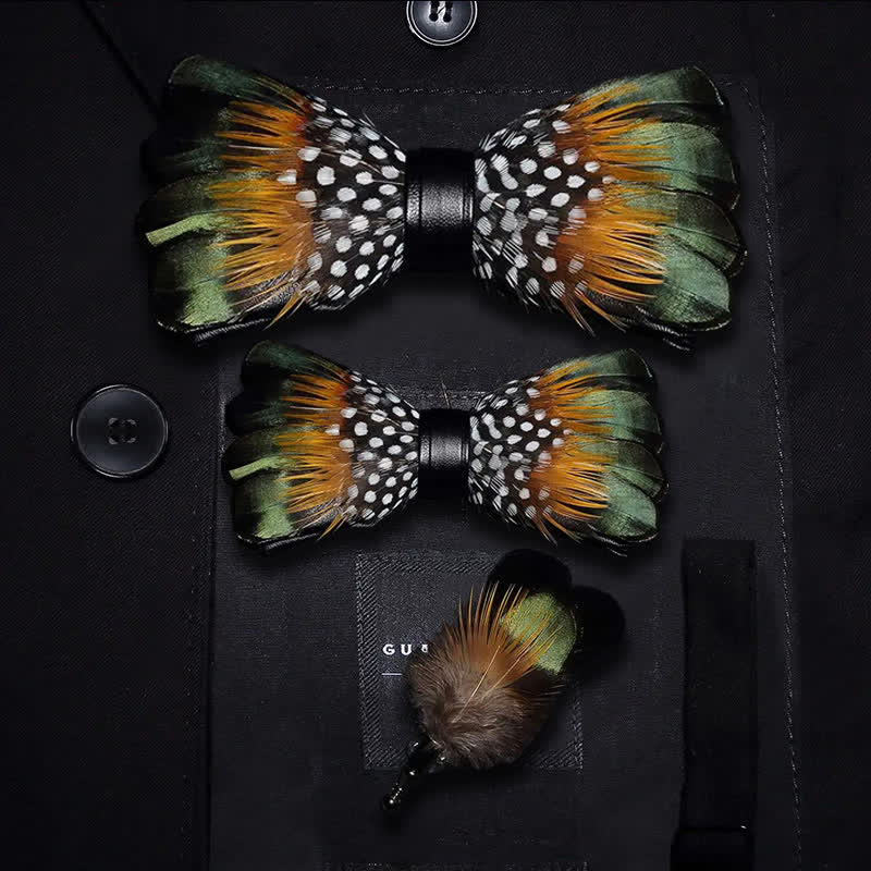 Noeud papillon vintage en plumes vert forêt et orange pour enfant avec épingle à revers