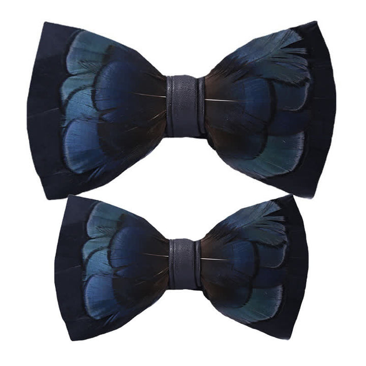 Nœud papillon bleu nuit à plumes mystérieuses pour enfant avec épingle à revers - Ensemble Parent-Enfant - image 5