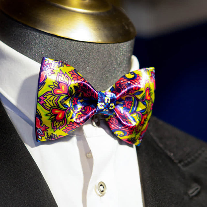 Nœud papillon pour homme à motif totem complexe de style baroque