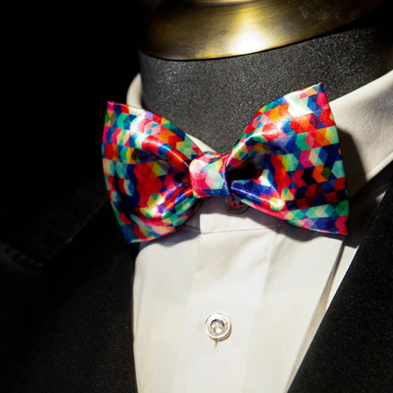 Nœud papillon à imprimé coloré pour homme avec motif kaléidoscope éblouissant
