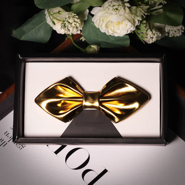 Nœud papillon en cuir doré métallisé moderne et brillant pour homme