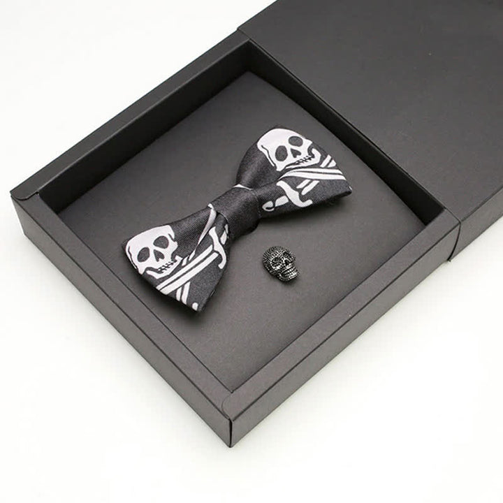 Lot de 2 broches et nœuds papillons pour homme en forme de crâne de pirate noir et blanc