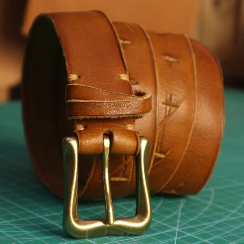 Ceinture en cuir à motif croisé découpée à la main pour homme