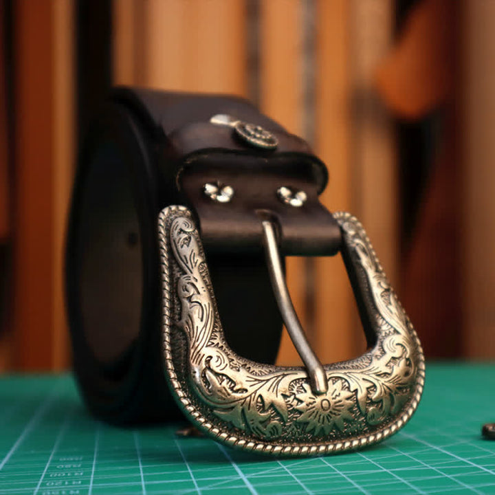 Ceinture en cuir à boucle élégante avec motif de fleur sculptée pour homme