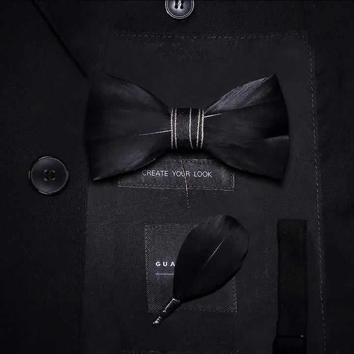 Noeud papillon en plumes nobles noires avec épingle à revers