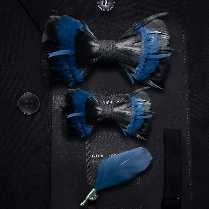 Nœud papillon en plumes bleu nuit et noir avec épingle à revers