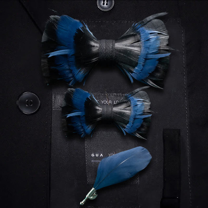 Nœud papillon en plumes bleu nuit et noir avec épingle à revers