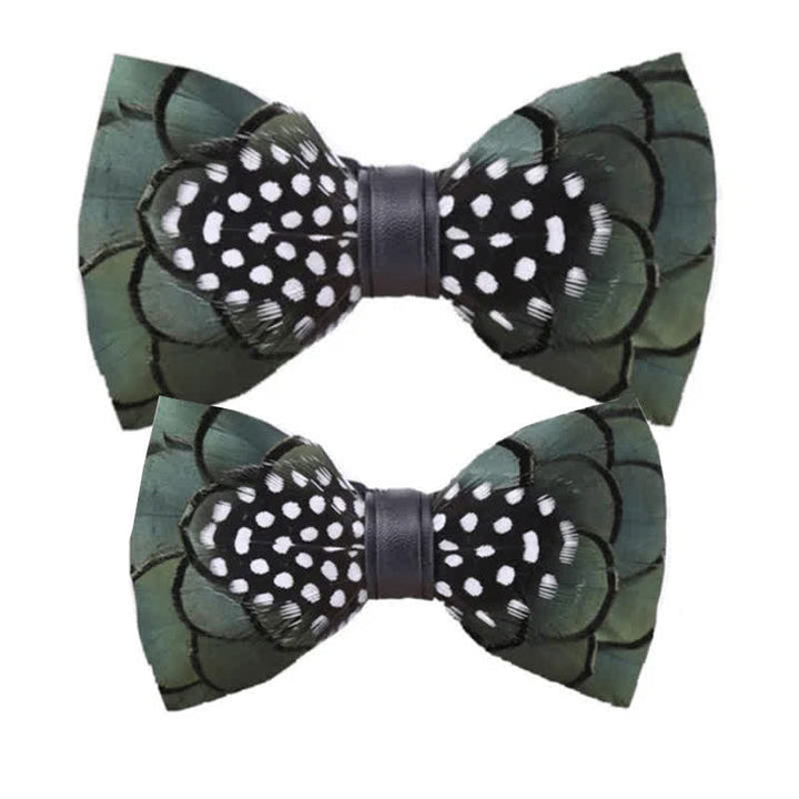 Nœud papillon chic en plumes vert foncé avec épingle à revers