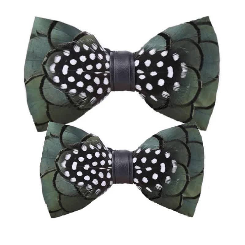 Nœud papillon chic en plumes vert foncé avec épingle à revers - Ensemble Parent-Enfant - image 5
