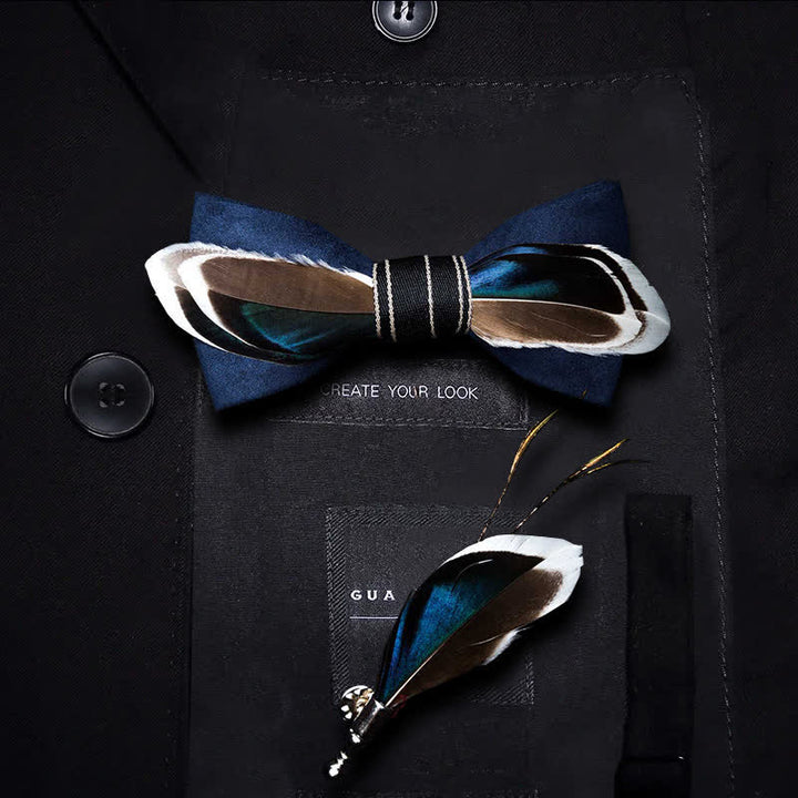 Nœud papillon vintage en plumes bleu marine et marron avec épingle à revers