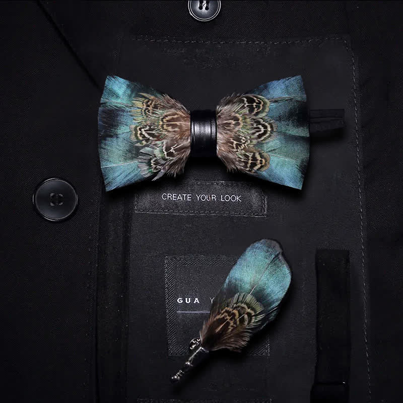 Nœud papillon vintage en plumes vert et marron avec épingle à revers
