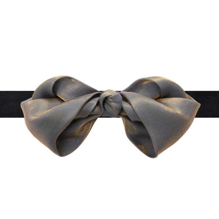 Nœud papillon gris brillant à forme pliée unique pour homme