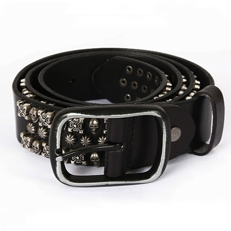 Ceinture en cuir à trois rangées de clous avec têtes de mort et os croisés