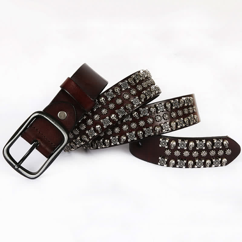 Ceinture en cuir à trois rangées de clous avec têtes de mort et os croisés