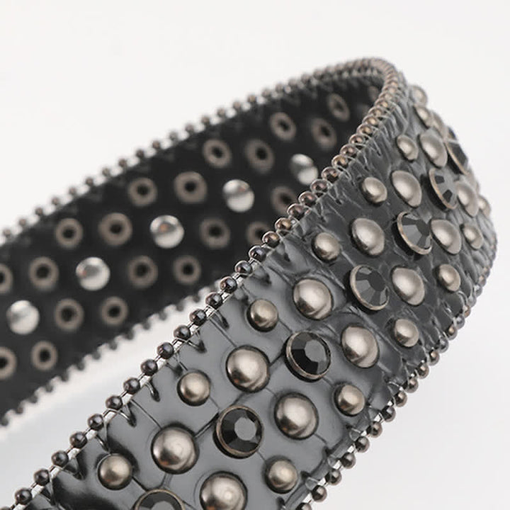 Ceinture en cuir avec mini tête de mort et rivets en strass