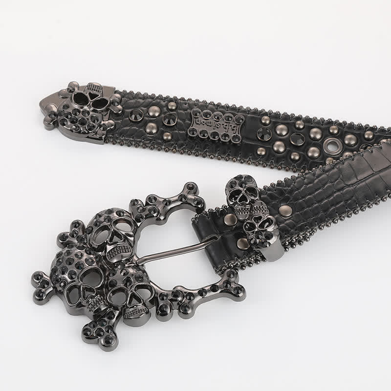 Ceinture en cuir avec mini tête de mort et rivets en strass