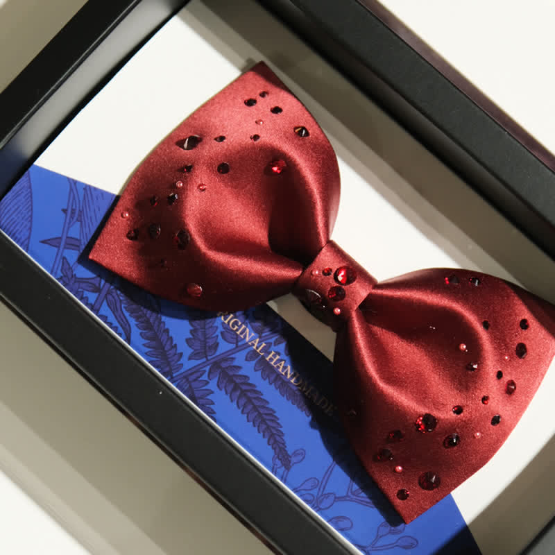 Nœud papillon pour homme avec galaxie étoilée et strass scintillants