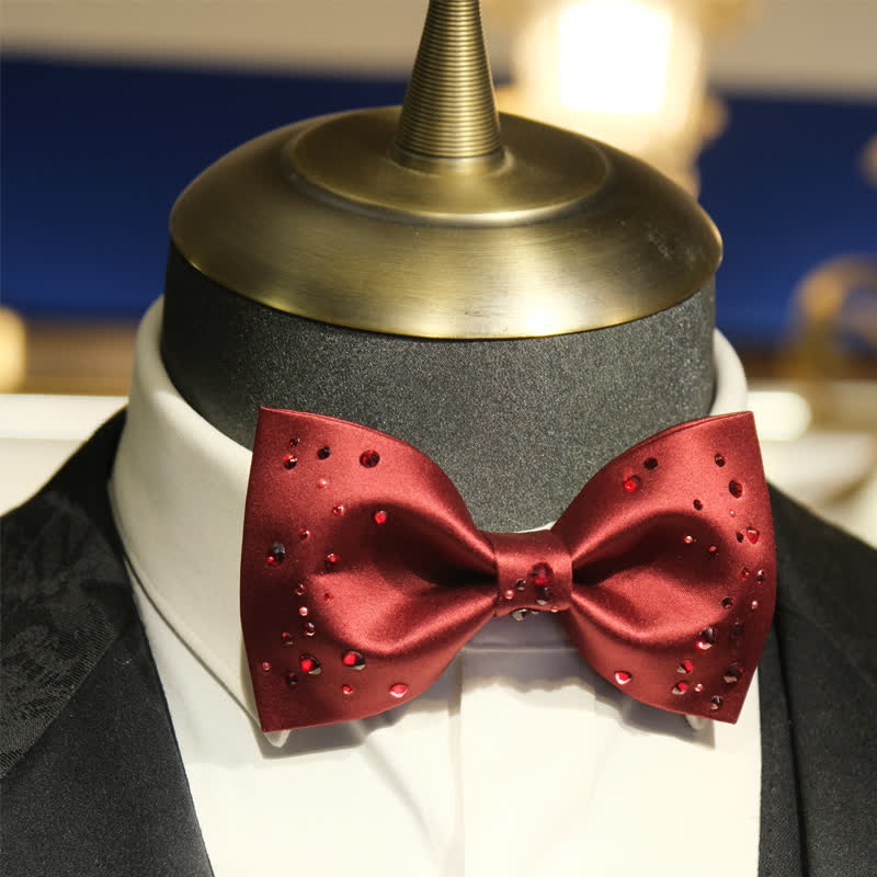 Nœud papillon pour homme avec galaxie étoilée et strass scintillants