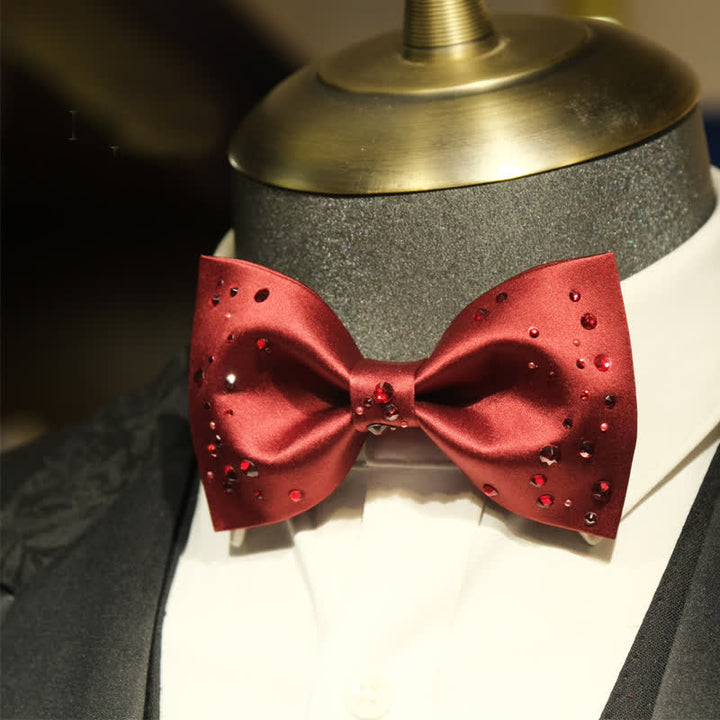 Nœud papillon pour homme avec galaxie étoilée et strass scintillants