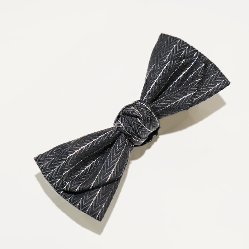 Nœud papillon à chevrons rayé gris foncé pour homme