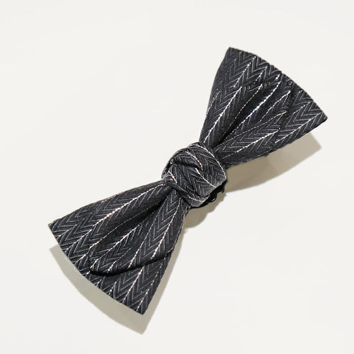 Nœud papillon à chevrons rayé gris foncé pour homme