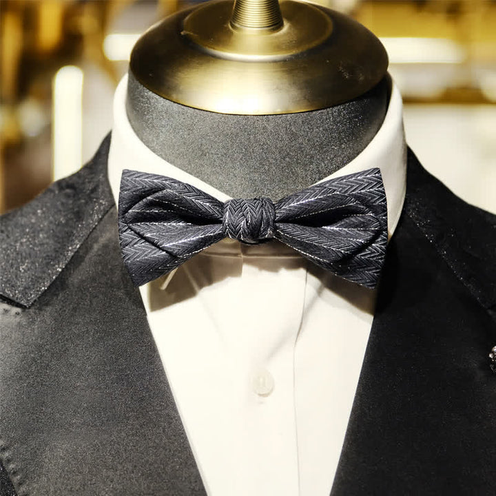 Nœud papillon à chevrons rayé gris foncé pour homme