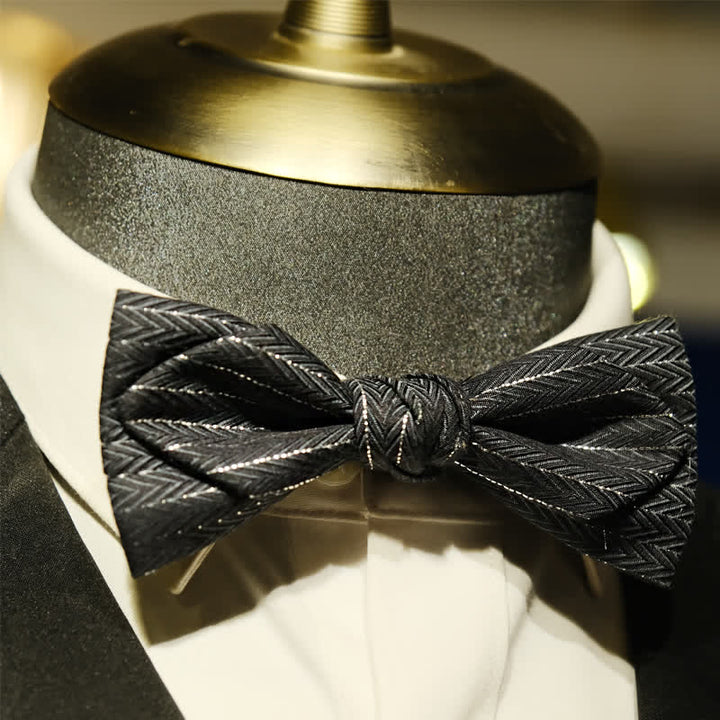 Nœud papillon à chevrons rayé gris foncé pour homme