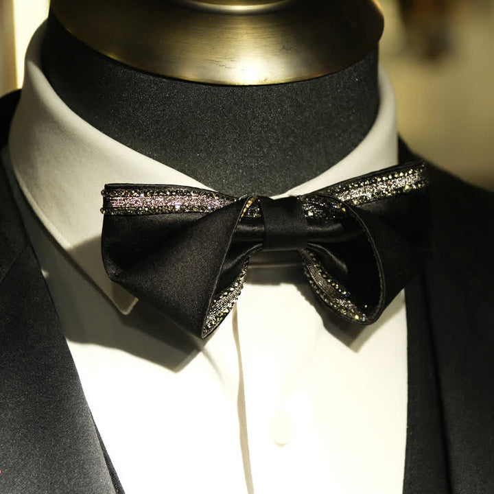 Nœud papillon pour homme avec strass noirs et motif Sea Of Stars