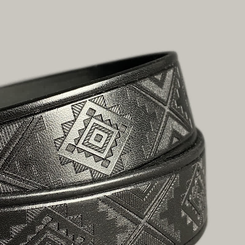 Ceinture en cuir à boucle carrée avec motif diamant gravé