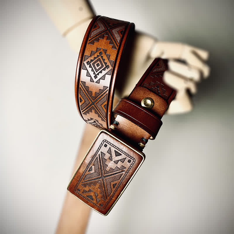 Ceinture en cuir à boucle carrée avec motif diamant gravé