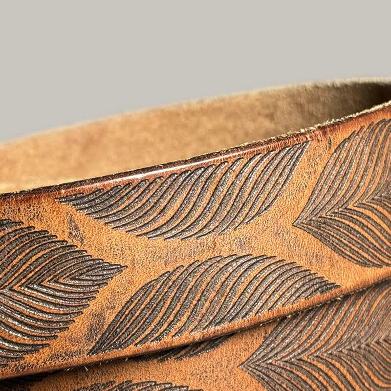 Ceinture en cuir gaufré personnalisée avec feuilles de plantes vieillies