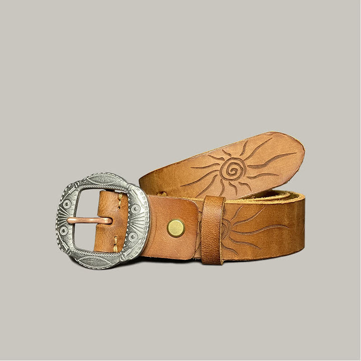 Ceinture en cuir avec boucle argentée et motif soleil rétro en relief