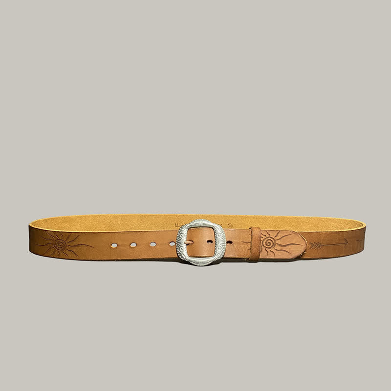 Ceinture en cuir avec boucle argentée et motif soleil rétro en relief