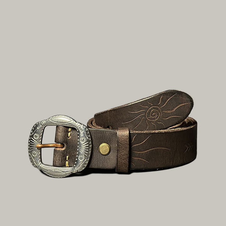 Ceinture en cuir avec boucle argentée et motif soleil rétro en relief
