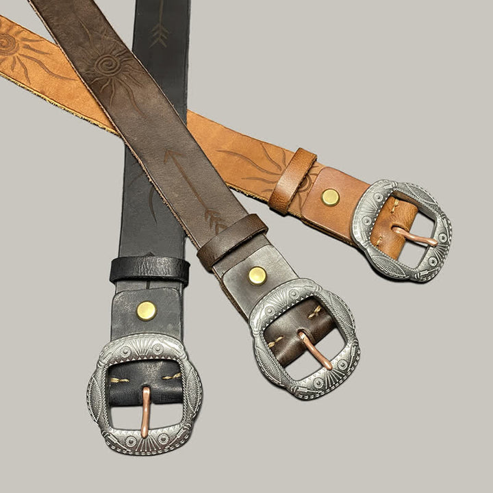 Ceinture en cuir avec boucle argentée et motif soleil rétro en relief