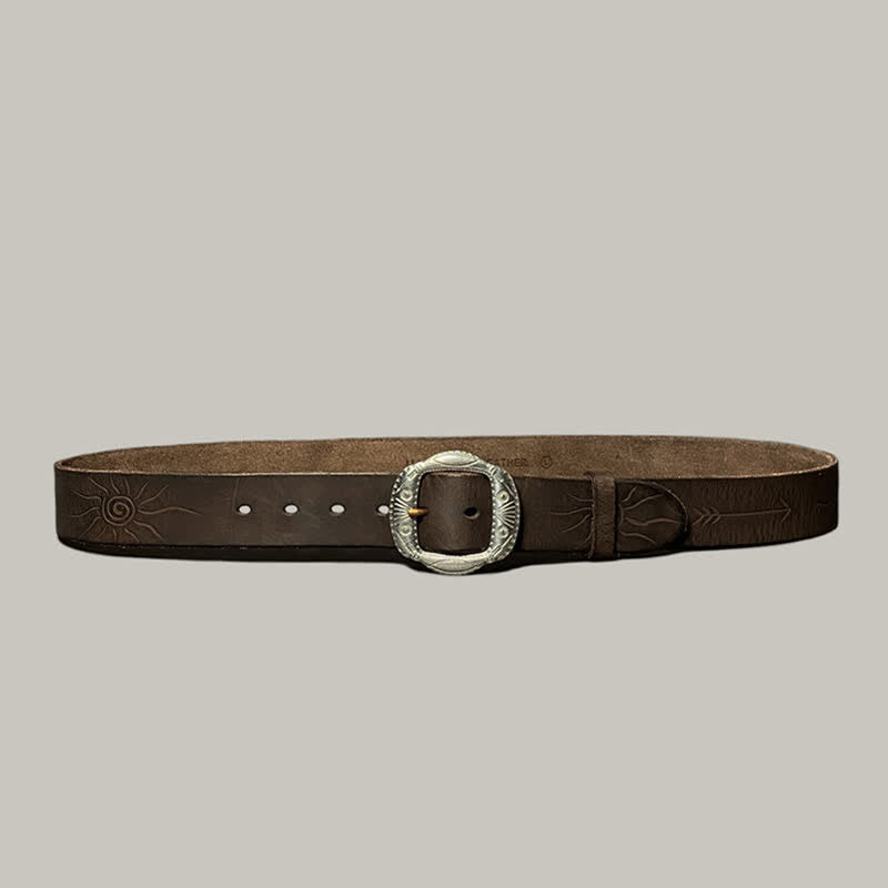 Ceinture en cuir avec boucle argentée et motif soleil rétro en relief