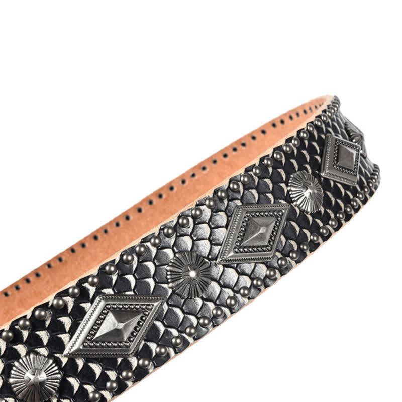 Ceinture en cuir à rivets avec motif peau de serpent