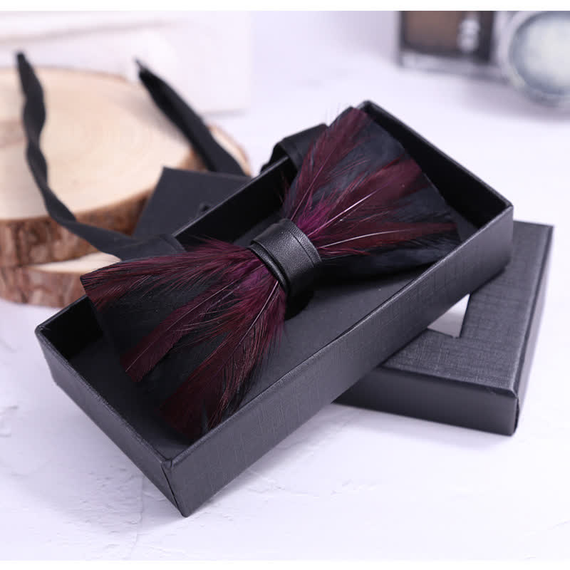 Nœud papillon pré-noué en plumes rouge blanc bordeaux