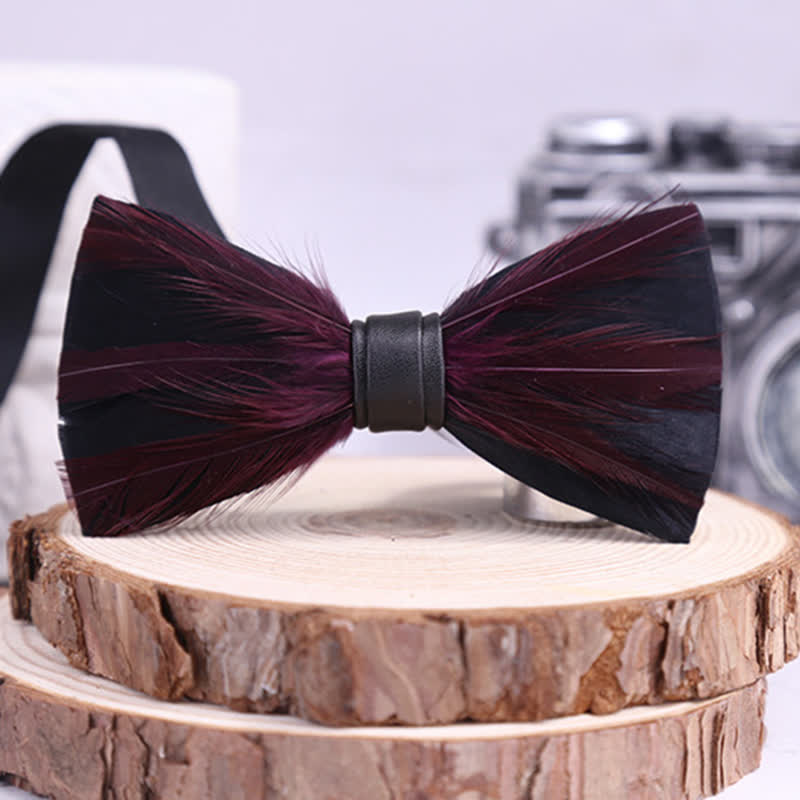 Nœud papillon pré-noué en plumes rouge blanc bordeaux
