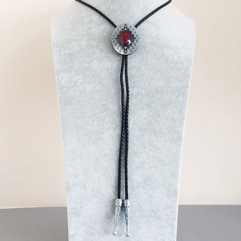 Cravate bolo vintage indienne avec motif totem de rubis