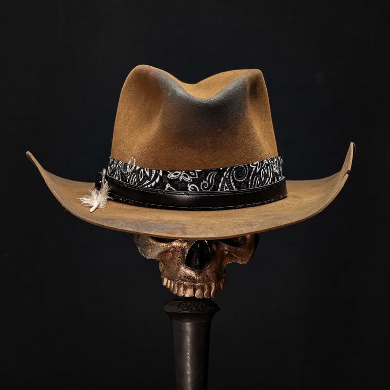 Chapeau de cowboy en laine et plumes avec lanières en cuir et cachemire