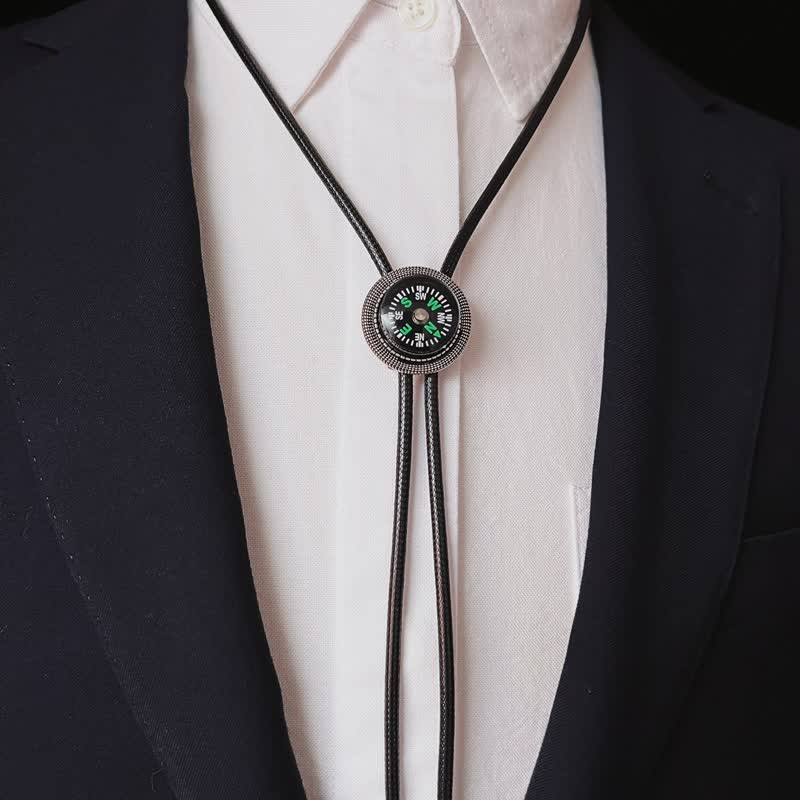 Cravate bolo accessoire décontracté de style boussole de mode
