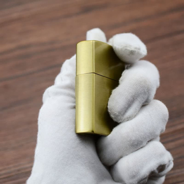 Briquet au butane rechargeable avec meule en relief en forme de croix de Jésus
