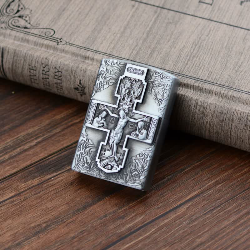 Briquet au butane rechargeable avec meule en relief en forme de croix de Jésus