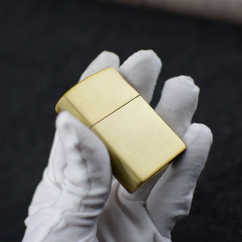 Briquet au butane rechargeable avec meule à grenade à main