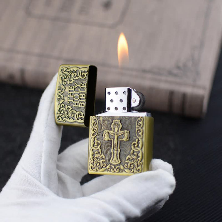 Briquet au butane rechargeable avec meule en croix de la Sainte Bible