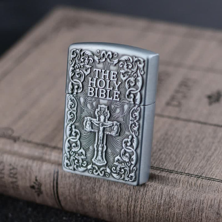 Briquet au butane rechargeable avec meule en croix de la Sainte Bible