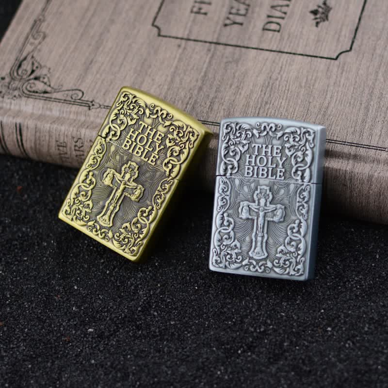 Briquet au butane rechargeable avec meule en croix de la Sainte Bible