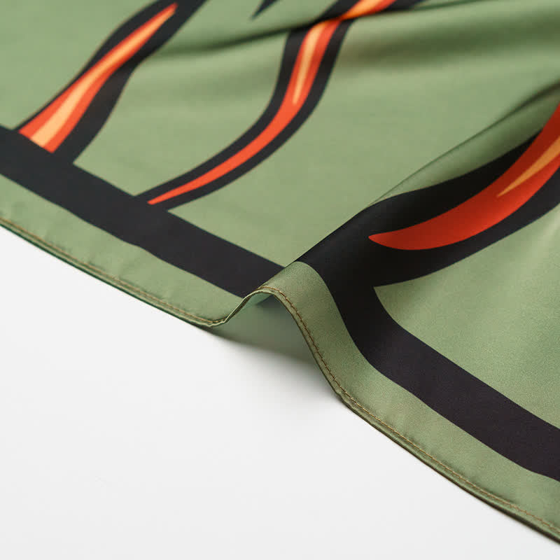 Foulard carré rayé à motif de flammes vertes et rouges avec boucle pour foulard