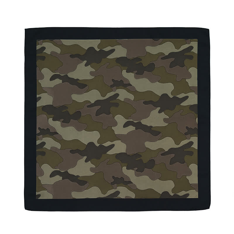 Foulard carré à motif camouflage avec boucle pour foulard
